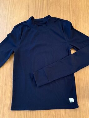 Vuori Black Long Sleeve Mock Neck Top